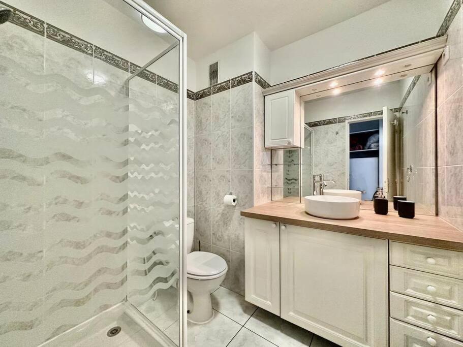 Beau Studio Centre Juan Les Pins A 300M Des Plages 昂蒂布 外观 照片